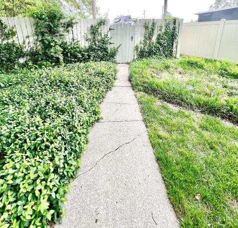 1025 Maple Drive Greenfield IN 46140