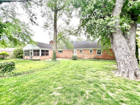 1025 Maple Drive Greenfield IN 46140