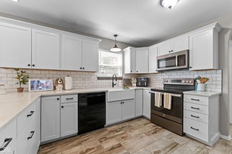 227 Shepherd Court Greenfield IN 46140