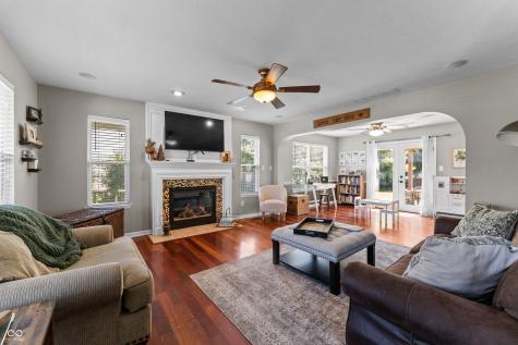 227 Shepherd Court Greenfield IN 46140