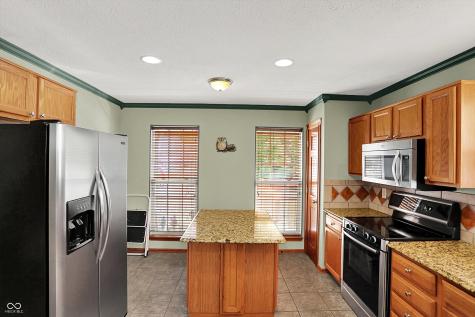 5647 Forest Rise Court Indianapolis IN 46203