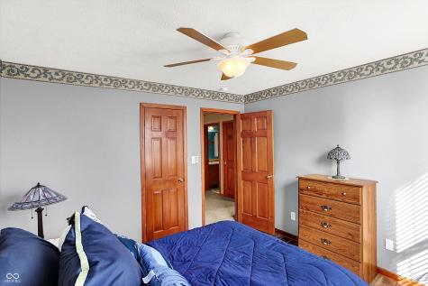 5647 Forest Rise Court Indianapolis IN 46203