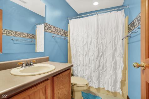 5647 Forest Rise Court Indianapolis IN 46203