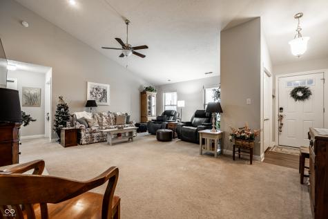 6213 E Us Highway 40 Greenfield IN 46140