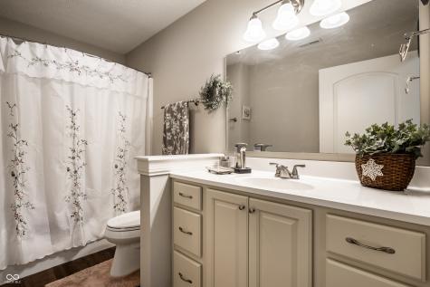 6213 E Us Highway 40 Greenfield IN 46140