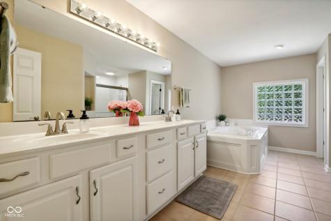 5762 Meadowlark Place Carmel IN 46033