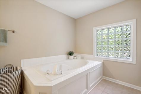5762 Meadowlark Place Carmel IN 46033