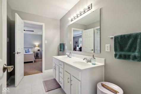 5762 Meadowlark Place Carmel IN 46033