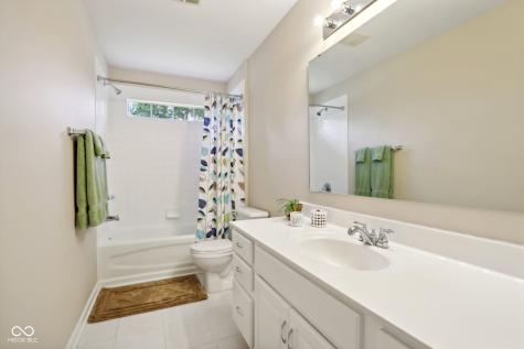 5762 Meadowlark Place Carmel IN 46033