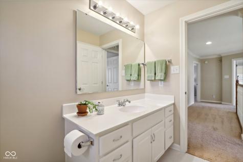 5762 Meadowlark Place Carmel IN 46033