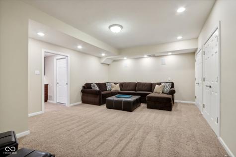 5762 Meadowlark Place Carmel IN 46033