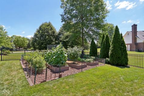 5762 Meadowlark Place Carmel IN 46033