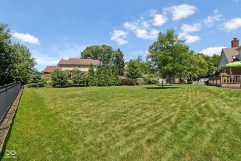5762 Meadowlark Place Carmel IN 46033