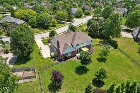 5762 Meadowlark Place Carmel IN 46033