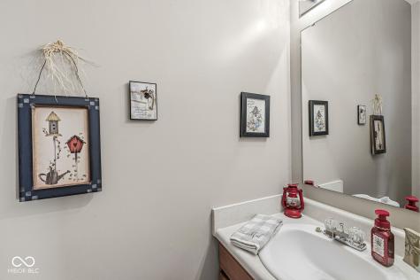 5527 Bruce Boulevard Noblesville IN 46062