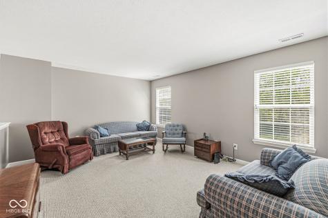 5527 Bruce Boulevard Noblesville IN 46062