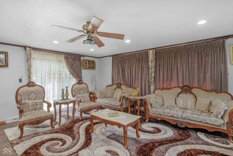 157 E Hill Valley Drive Indianapolis IN 46227