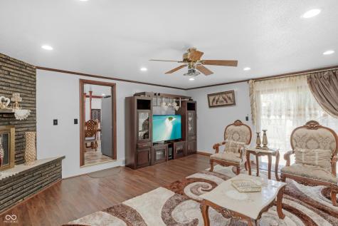 157 E Hill Valley Drive Indianapolis IN 46227