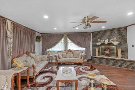 157 E Hill Valley Drive Indianapolis IN 46227