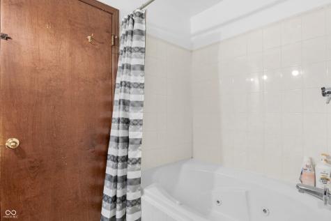 157 E Hill Valley Drive Indianapolis IN 46227