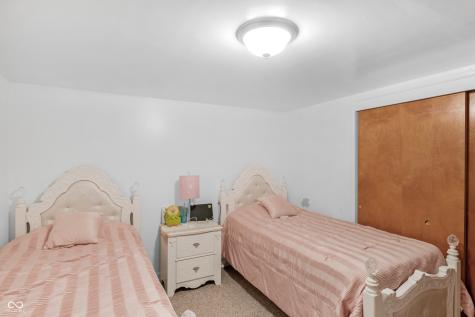 157 E Hill Valley Drive Indianapolis IN 46227