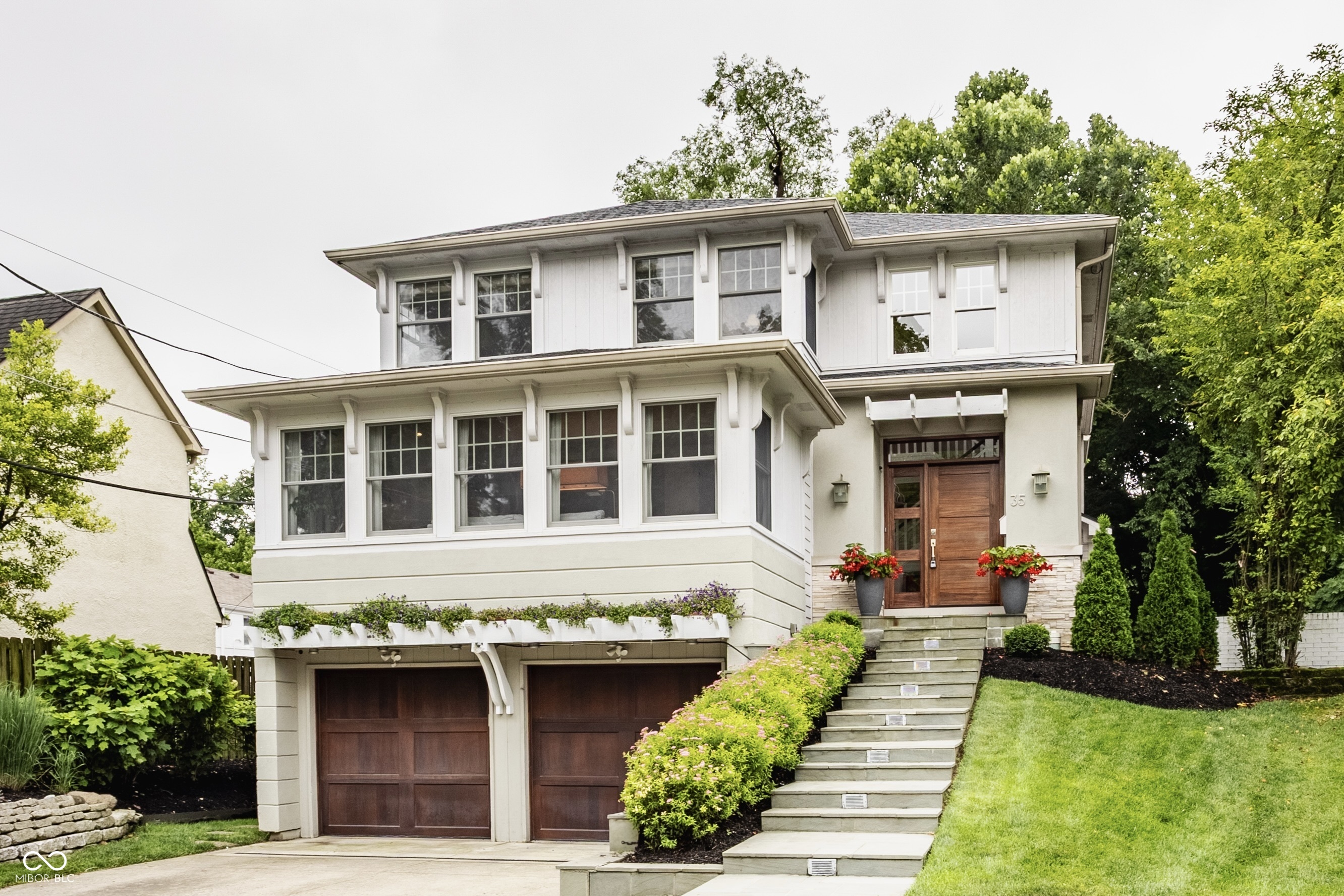 35 E 58th Street Indianapolis IN 46220