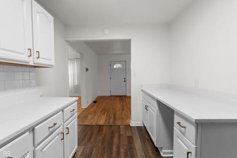 6503 Cambridge Lane Indianapolis IN 46220