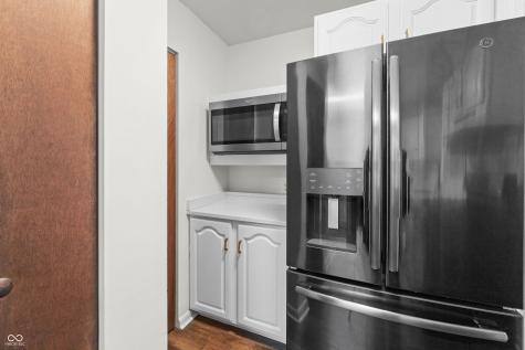 6503 Cambridge Lane Indianapolis IN 46220