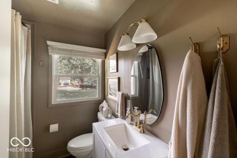 6503 Cambridge Lane Indianapolis IN 46220