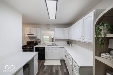 6503 Cambridge Lane Indianapolis IN 46220