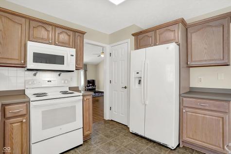 6449 Peak Place Indianapolis IN 46214