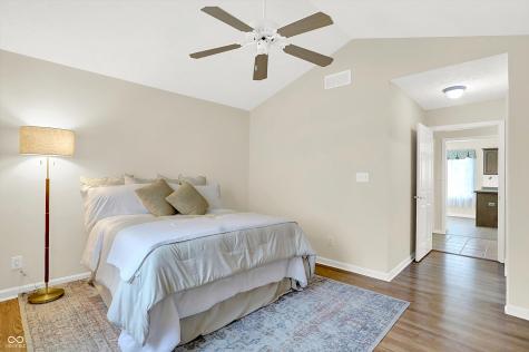 6449 Peak Place Indianapolis IN 46214