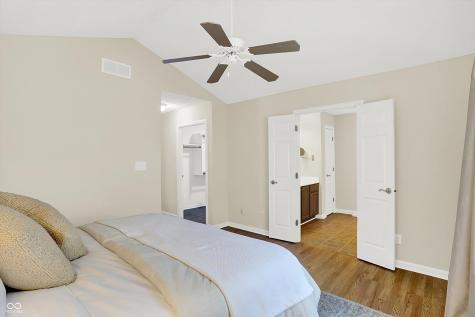 6449 Peak Place Indianapolis IN 46214