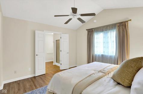6449 Peak Place Indianapolis IN 46214