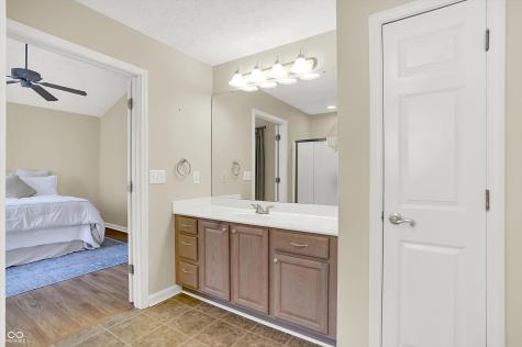 6449 Peak Place Indianapolis IN 46214