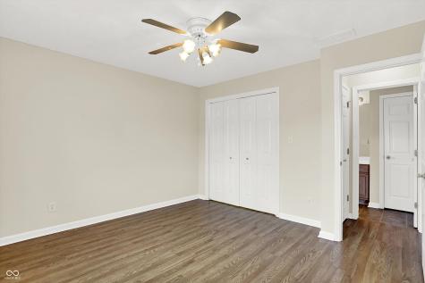 6449 Peak Place Indianapolis IN 46214