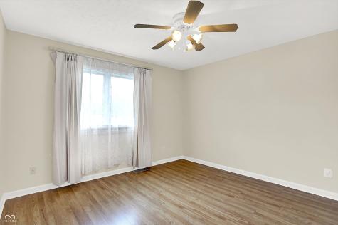 6449 Peak Place Indianapolis IN 46214