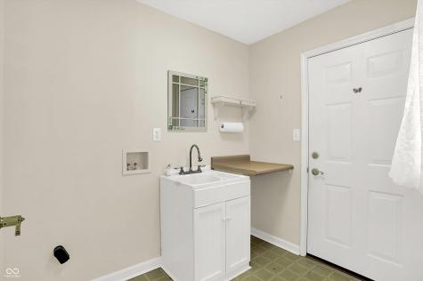 6449 Peak Place Indianapolis IN 46214