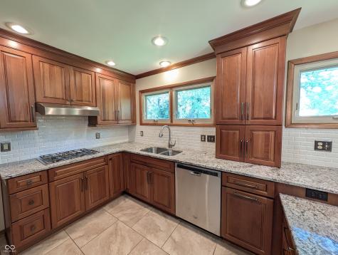 2316 W 66th Street Indianapolis IN 46260