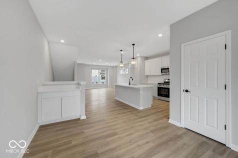 4485 Yellowwood Avenue Brownsburg IN 46112