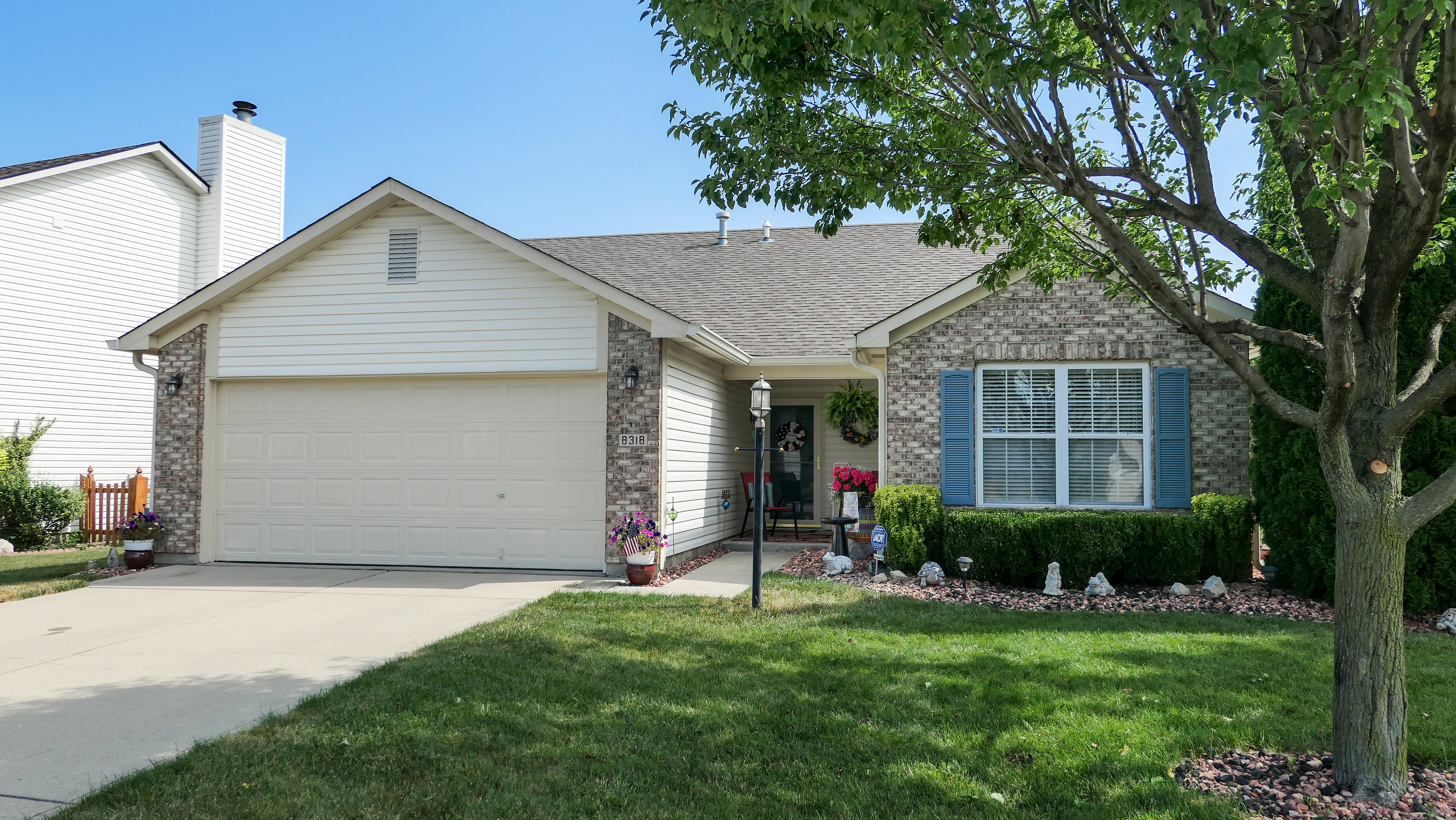 8318 Brambleberry Drive Indianapolis IN 46239