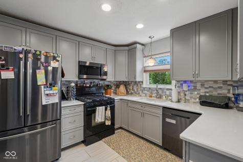 5514 Burning Tree Court Indianapolis IN 46239