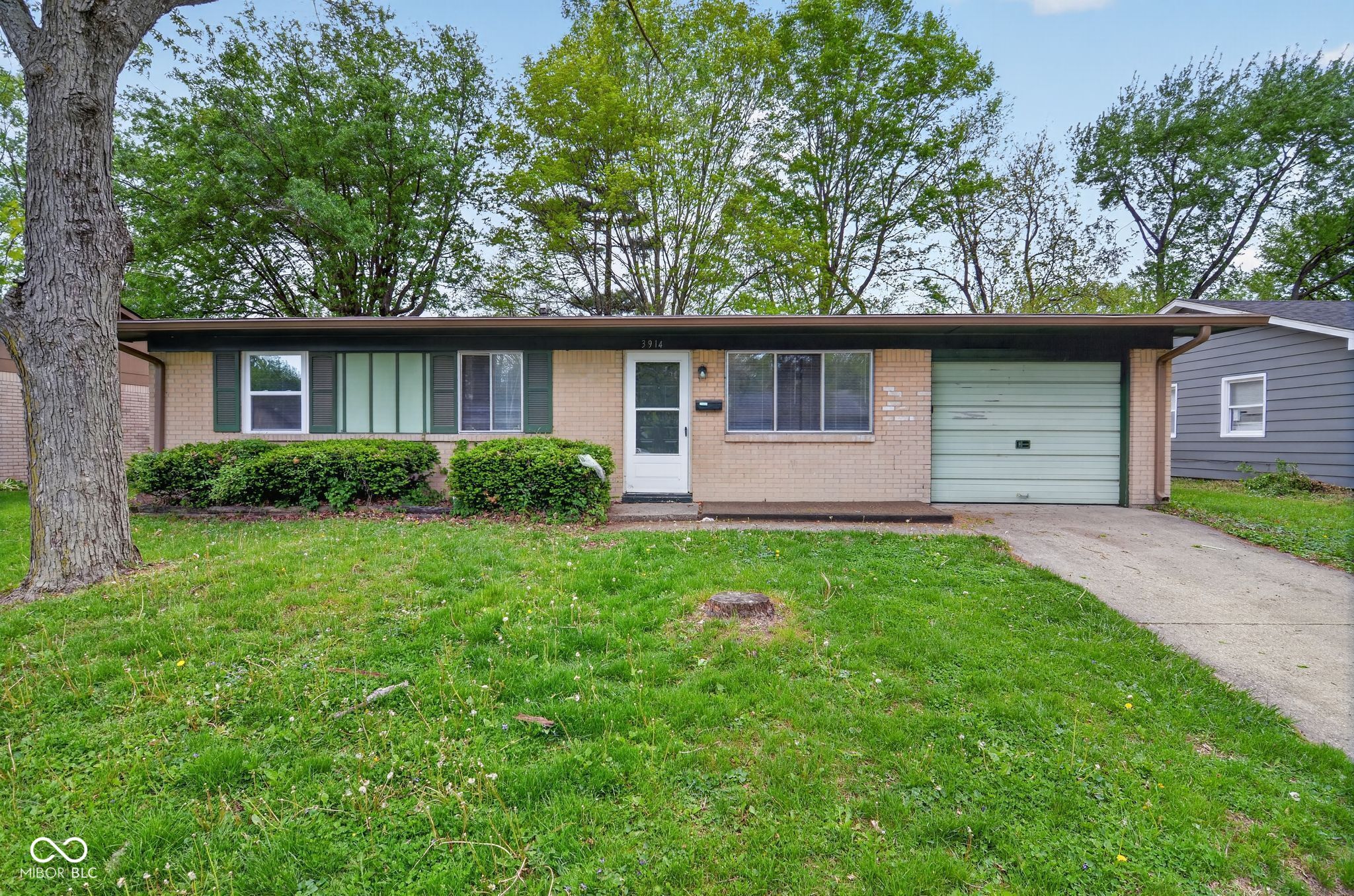 3914 Richelieu Road Indianapolis IN 46226