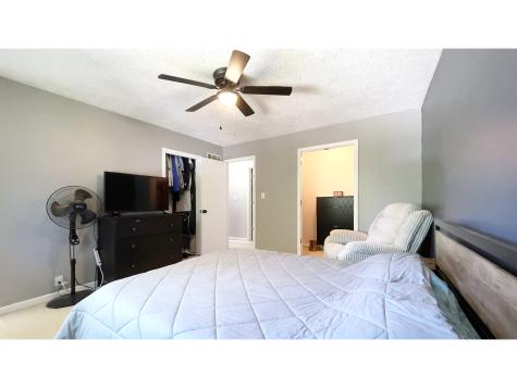 5627 Hill Rise Drive Indianapolis IN 46237