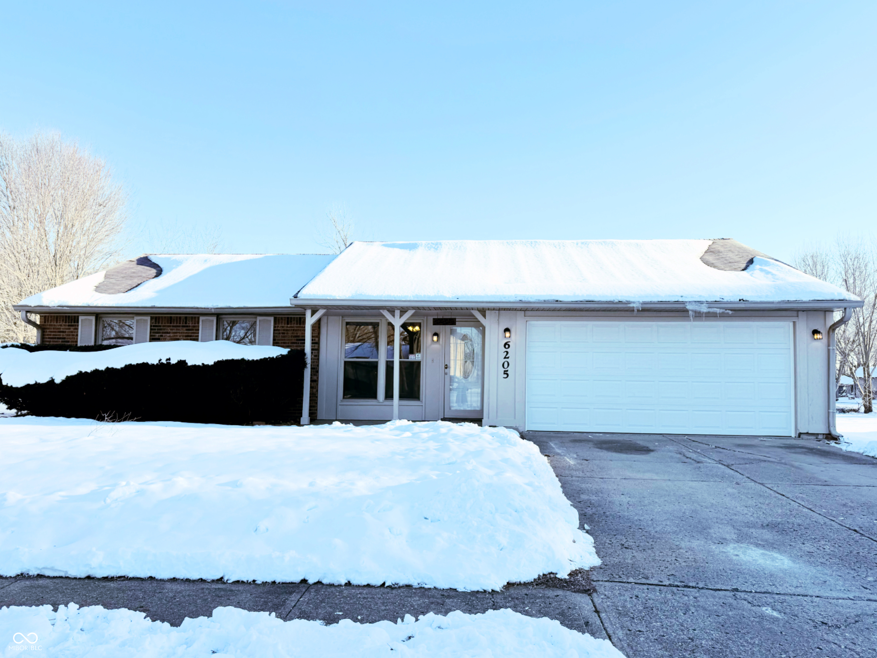 6205 Old Mill Drive Indianapolis IN 46221