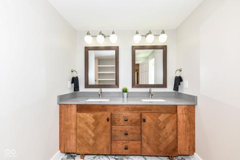 5925 Crittenden Avenue Indianapolis IN 46220
