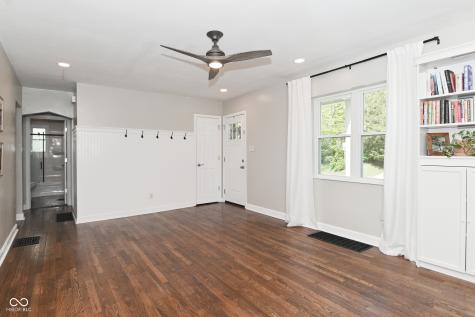 426 Avon Avenue Plainfield IN 46168