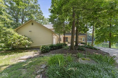 2001 E Ely Court Martinsville IN 46151