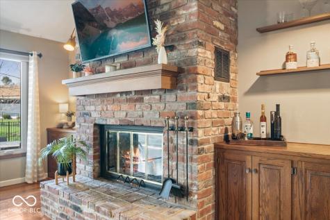 7802 Warbler Way Indianapolis IN 46256
