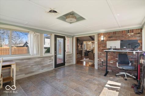 7802 Warbler Way Indianapolis IN 46256